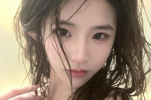 清纯女主播人设塌房酒后直播狂亲男嘉宾第二天哭着表示很后悔