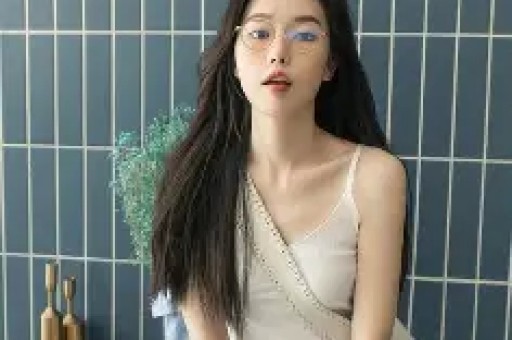 恩爱人设崩塌？蔡少芬节目自曝张晋家暴互掐现场演示吓到胡可